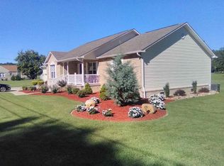 1092 Swannsylvania Rd, Dandridge, TN 37725