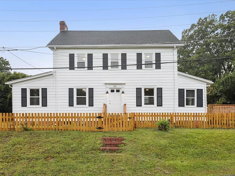 101 Pulaski St — Photo 1