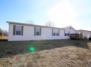 2235 SE 102nd St, Berryton, KS 66409