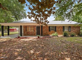 816 Boling St NE, Magee, MS 39111