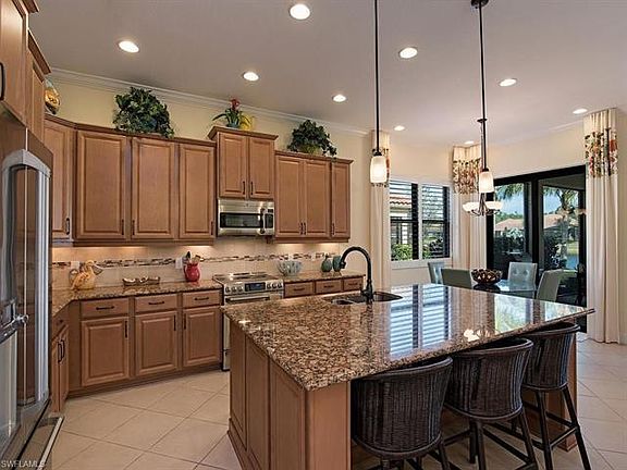 4th image of 9014 Isla Bella Cir