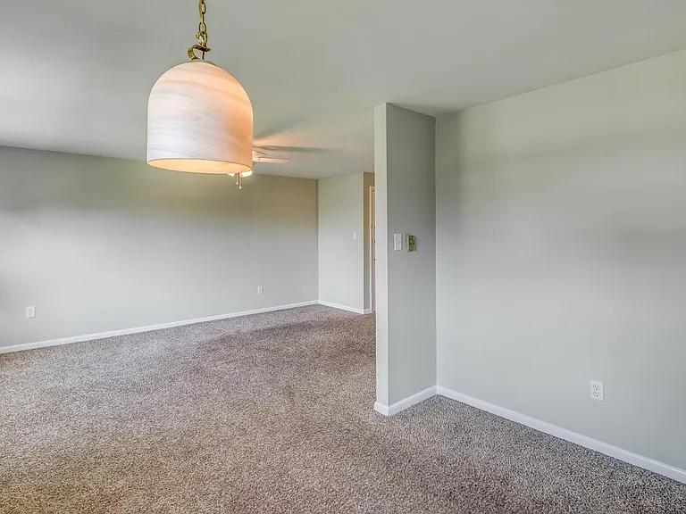 204 Warwick Rd #C — Photo 9
