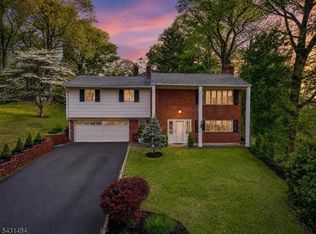 3 Nice Pl, Hopatcong Boro, NJ 07843