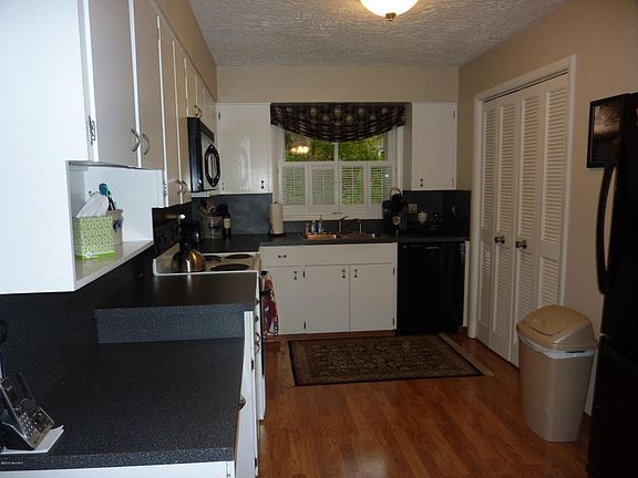 3rd image of 503 S Lincoln St