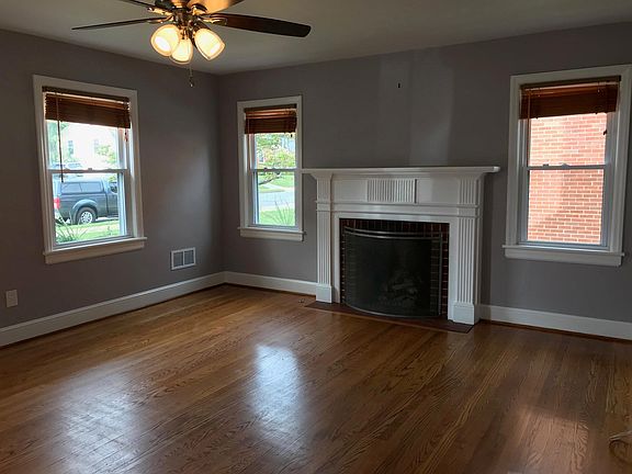 4th image of 3105 Yardley Dr NW