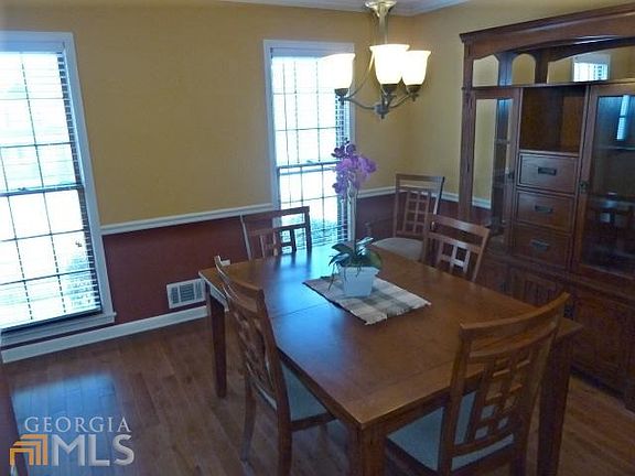 5th image of 6458 Bennington Dr