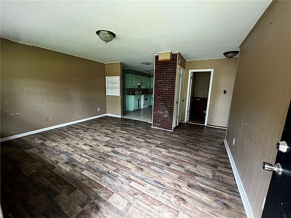 5th image of 2901-2903 W 2nd Ct