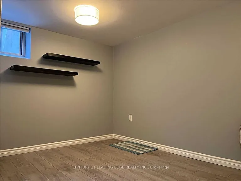41 Roseglor Cres #BASEMENT — Photo 10