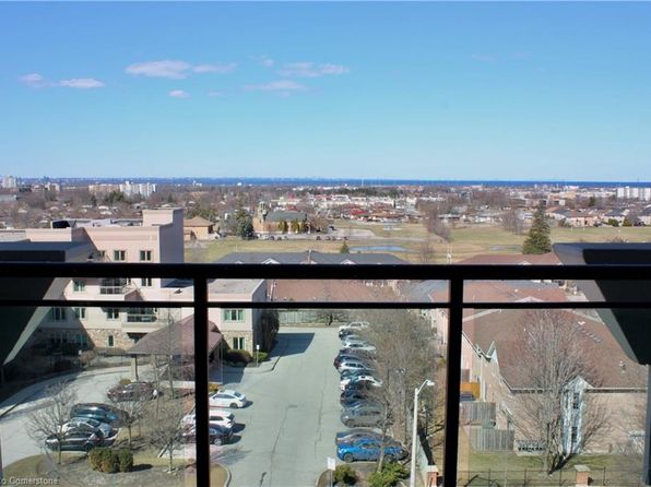 2750 King St E #704, Hamilton, ON L8G 0B8