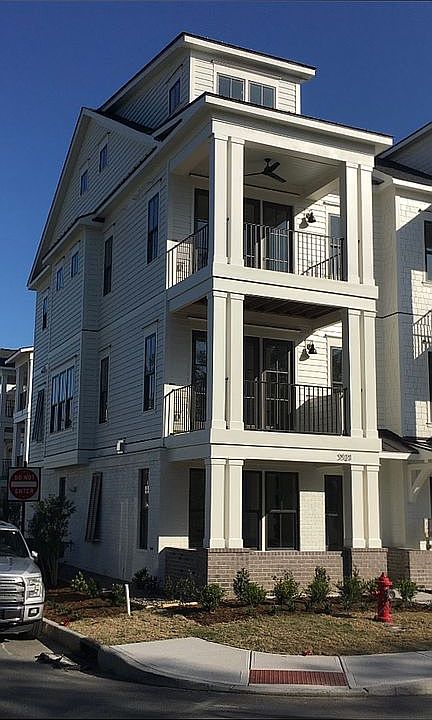 2nd image of 3521 Watercraft Ferry Ave