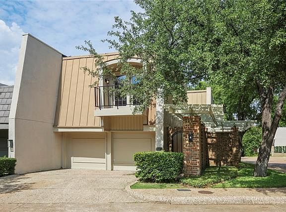 3rd image of 9323 Esplanade Dr