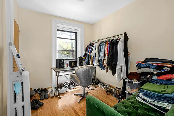 Rented by Compass | media 12