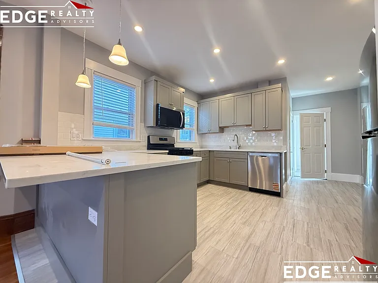 69 Turner St — Photo 5