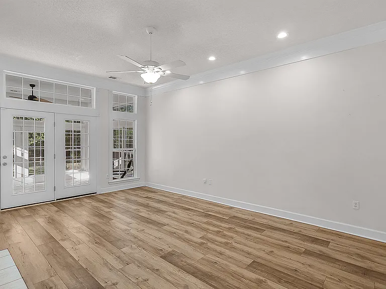 34 Marshview Dr — Photo 9