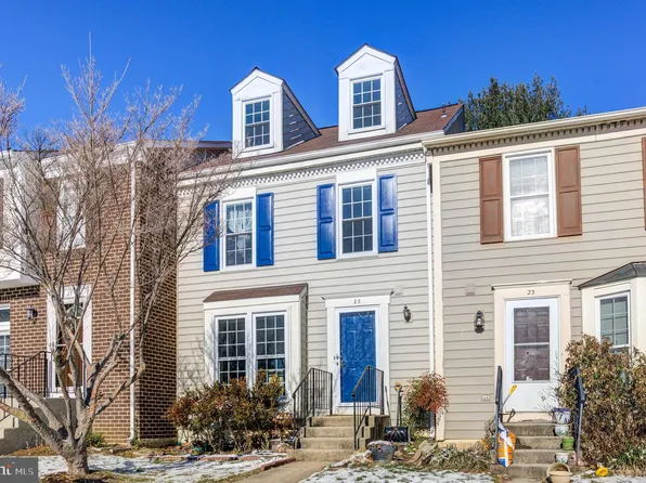 25 Forest Landing Ct, Rockville, MD 20850