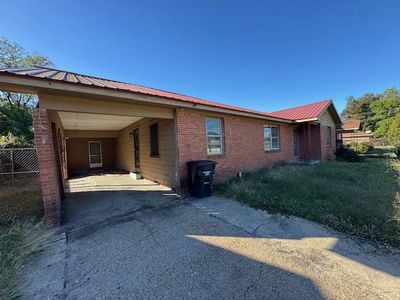 121 South Colorado Street