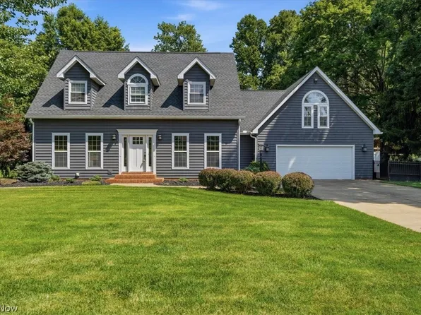 126 Masonic Park Rd, Marietta, OH 45750