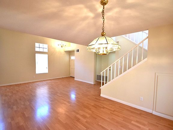3rd image of 29316 Marilyn Dr #23