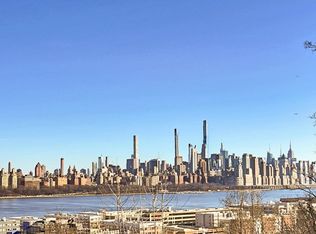 1 Columbus Pl, Cliffside Park, NJ 07010