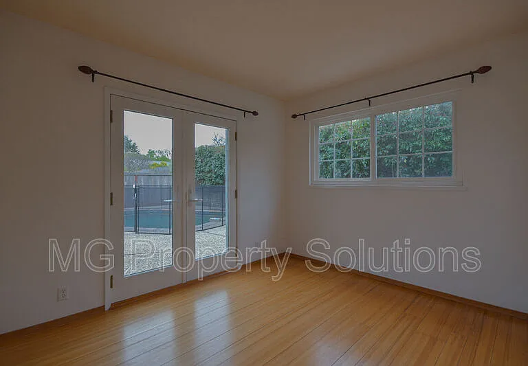 521 Rowland Blvd — Photo 13