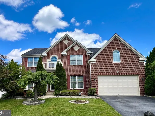 13501 Oaklands Manor Dr, Laurel, MD 20708