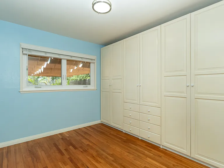 1263 Tourmaline St — Photo 31