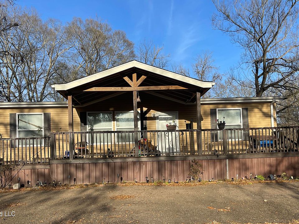 1st image of 106 East St