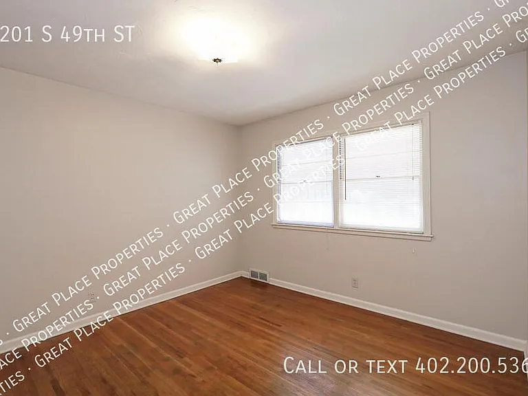 1201 S 49th St — Photo 22