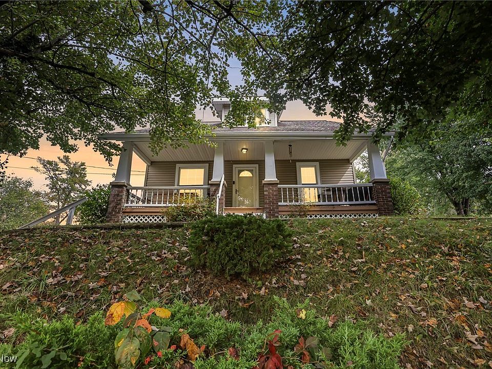 1st image of 411 Fowlers Ln