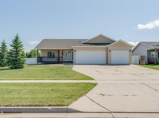 4525 E Calgary Ave, Bismarck, ND 58503