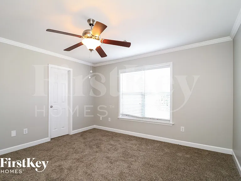 100 Pebble Run Ct — Photo 8