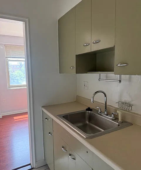 11820 Edgewater Dr #302 — Photo 5