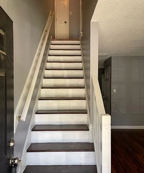 125 Lorraine Dr — Photo 8