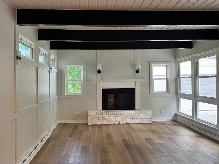 4508 N Woodruff Ave — Photo 9