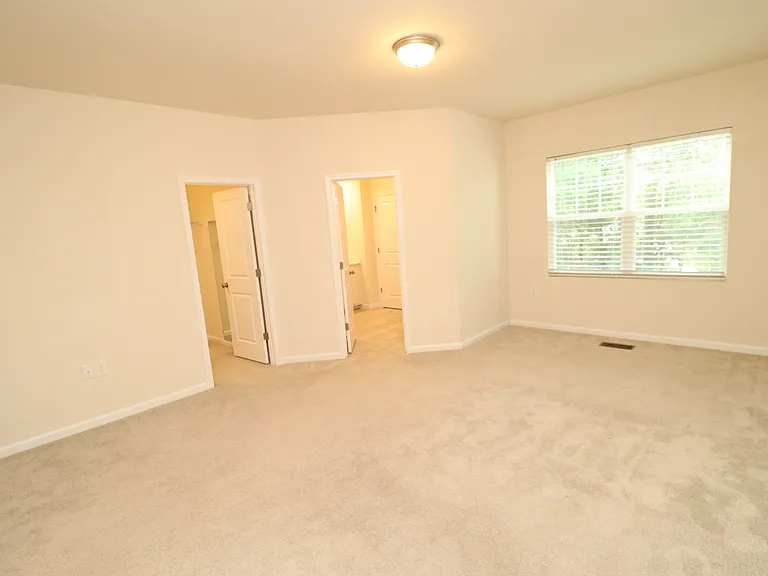 1105 Neighborly Way — Photo 22