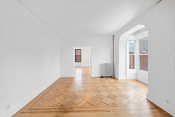 Rented by Charney Real Estate LLC | media 17