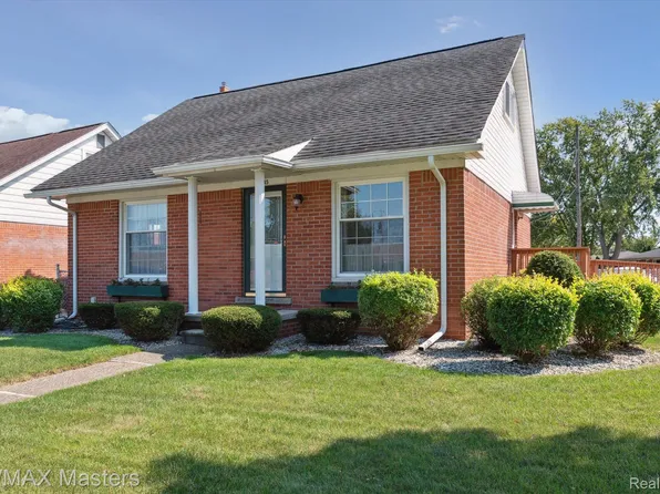 14445 Stoeflet St, Gibraltar, MI 48173