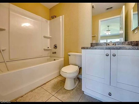 3rd image of 217 Ivan Ave S #219