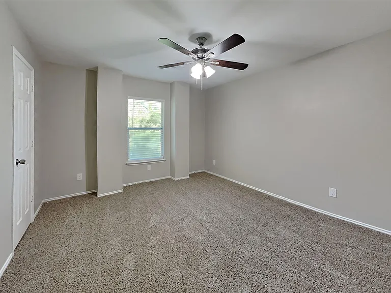 15610 Manorford Ct — Photo 10