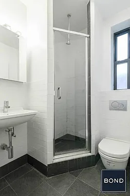 Rented by Bond New York | media 5