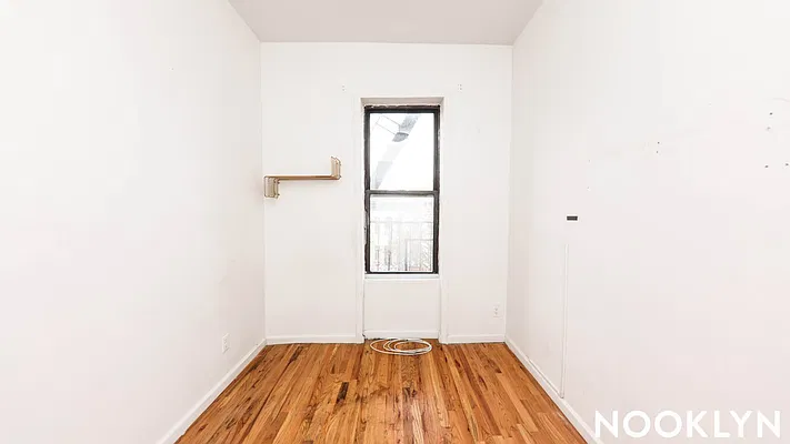 Rented by Nooklyn NYC LLC | media 4