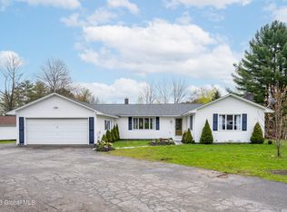 5 Karlene Dr, Gloversville, NY 12078