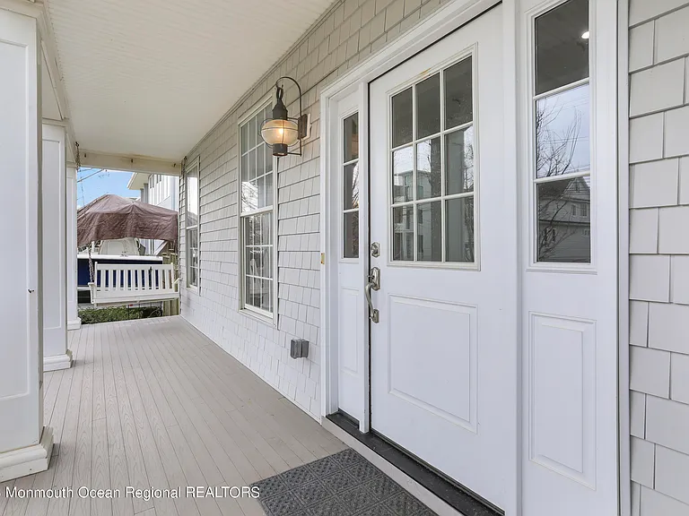 74 Seaview Ave — Photo 47