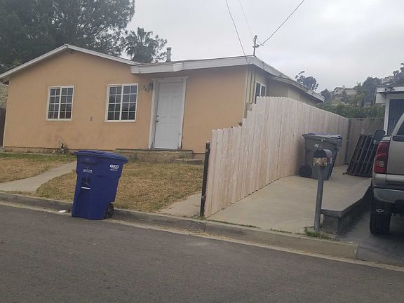 2nd image of 865 Banock St