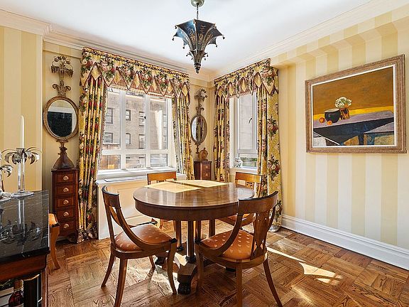 3rd image of 30 E 62nd St APT 8A