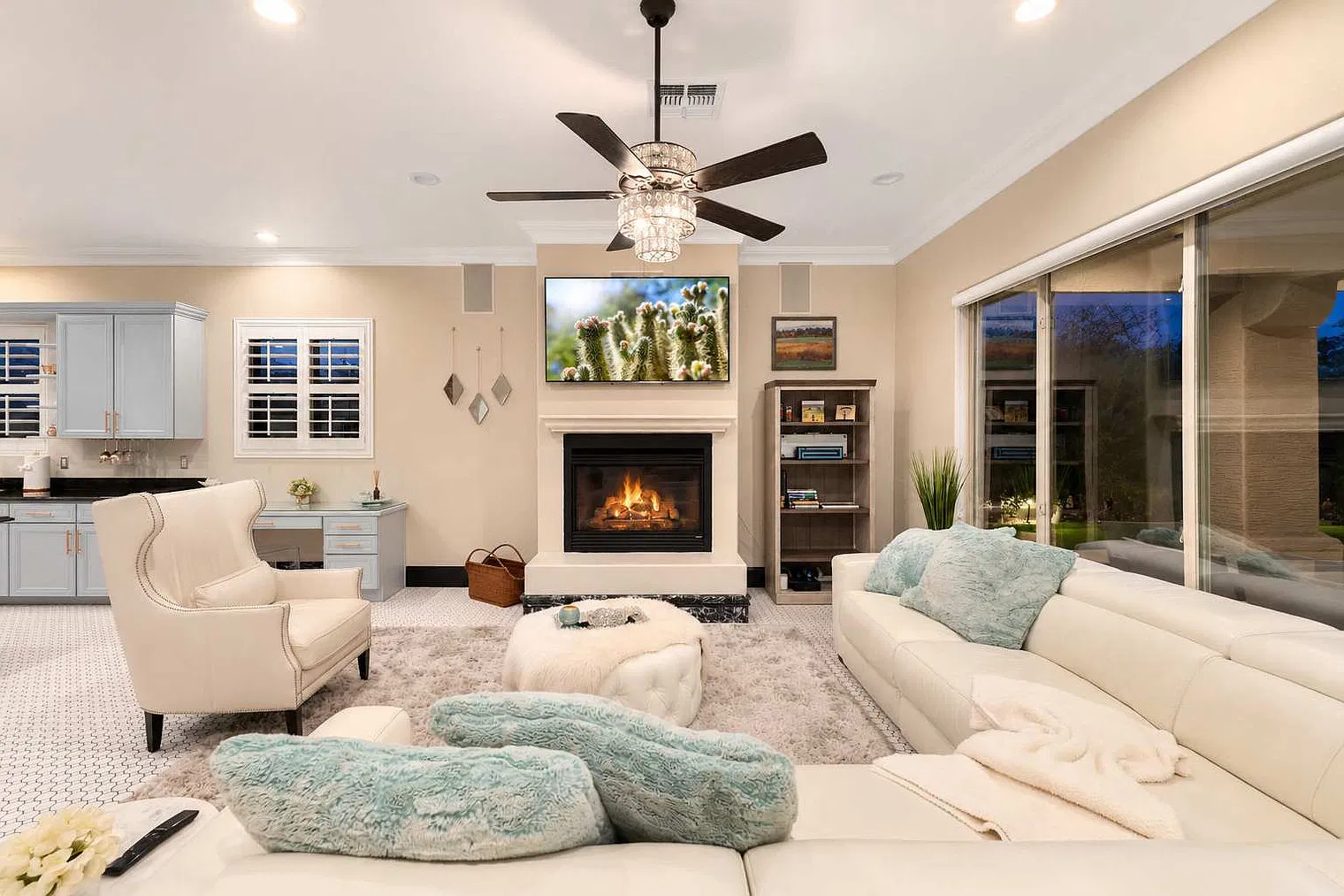 5 bed, 4.0 bath, 5790 sqft, $16,083 — Photo 3