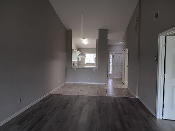 4th image of 331 NE 24th Ave #1