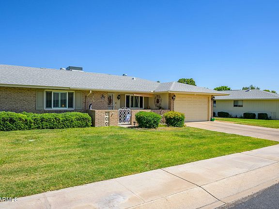 3rd image of 10415 W DESERT FOREST Circle