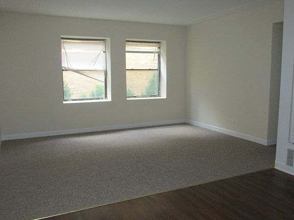3rd image of 4752 S Wabash Ave #4752100