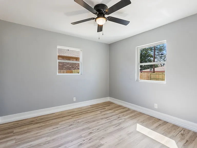 611 Lenora St #613 — Photo 8